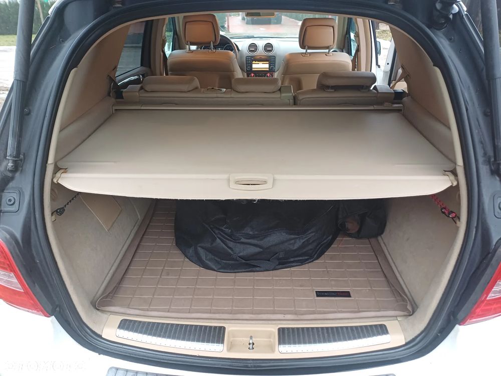 Mercedes-Benz ML 350 4Matic 7G-TRONIC Grand Edition - 28