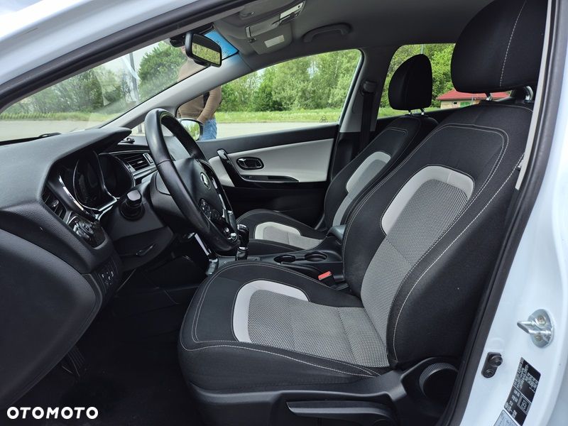 Kia Ceed 1.6 CRDi L - 12