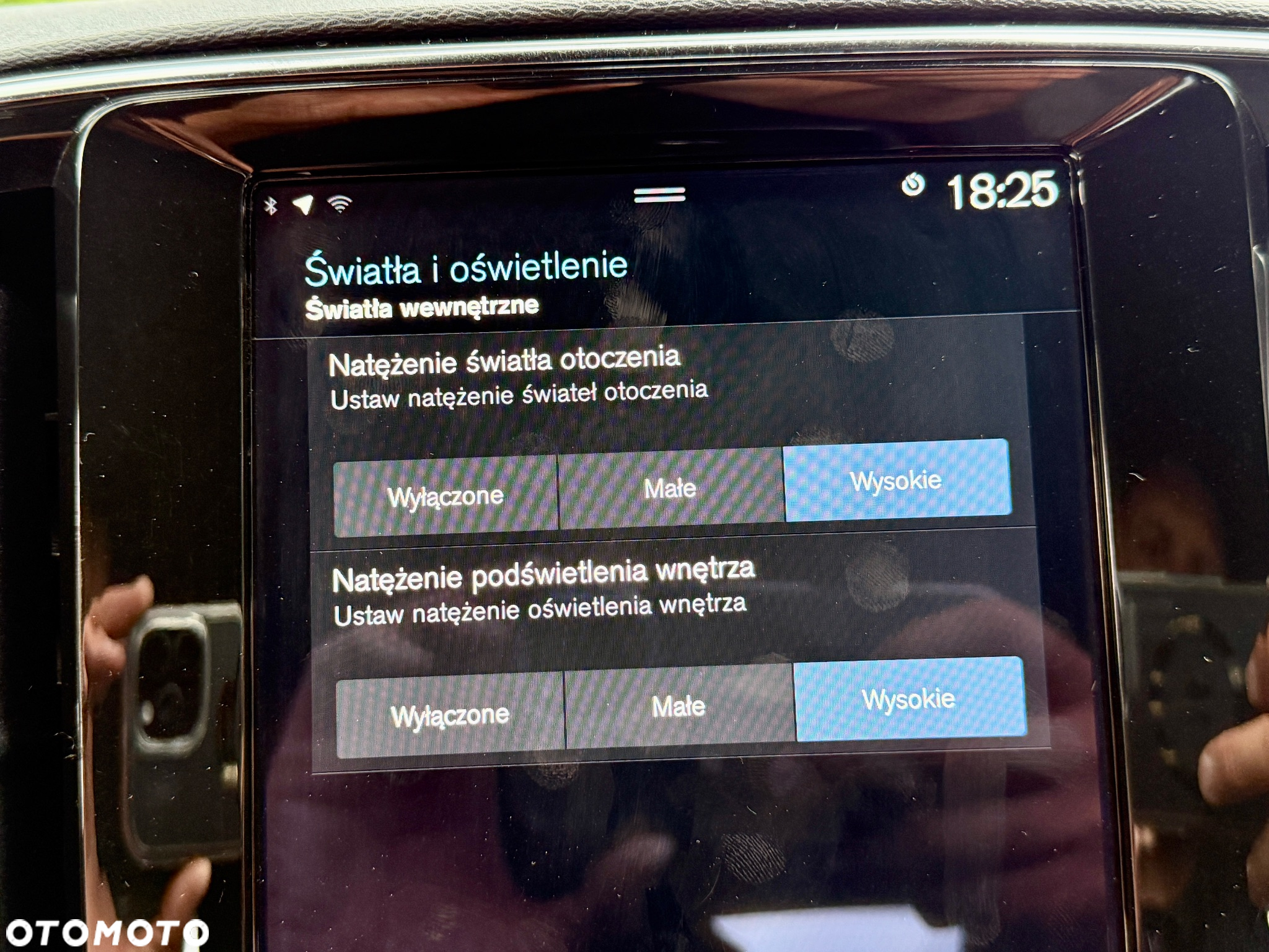 Volvo XC 40 T5 Plug-In Hybrid Momentum Pro - 19