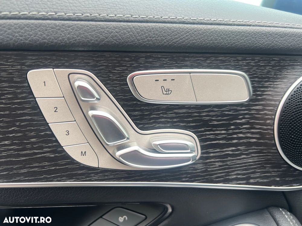 Mercedes-Benz GLC Coupe 300 4MATIC MHEV - 14