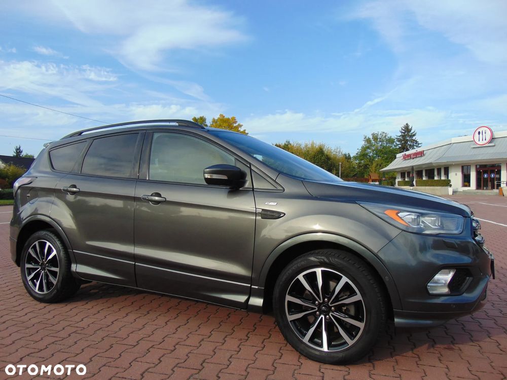 Ford Kuga 2.0 TDCi 2x4 ST-Line - 20