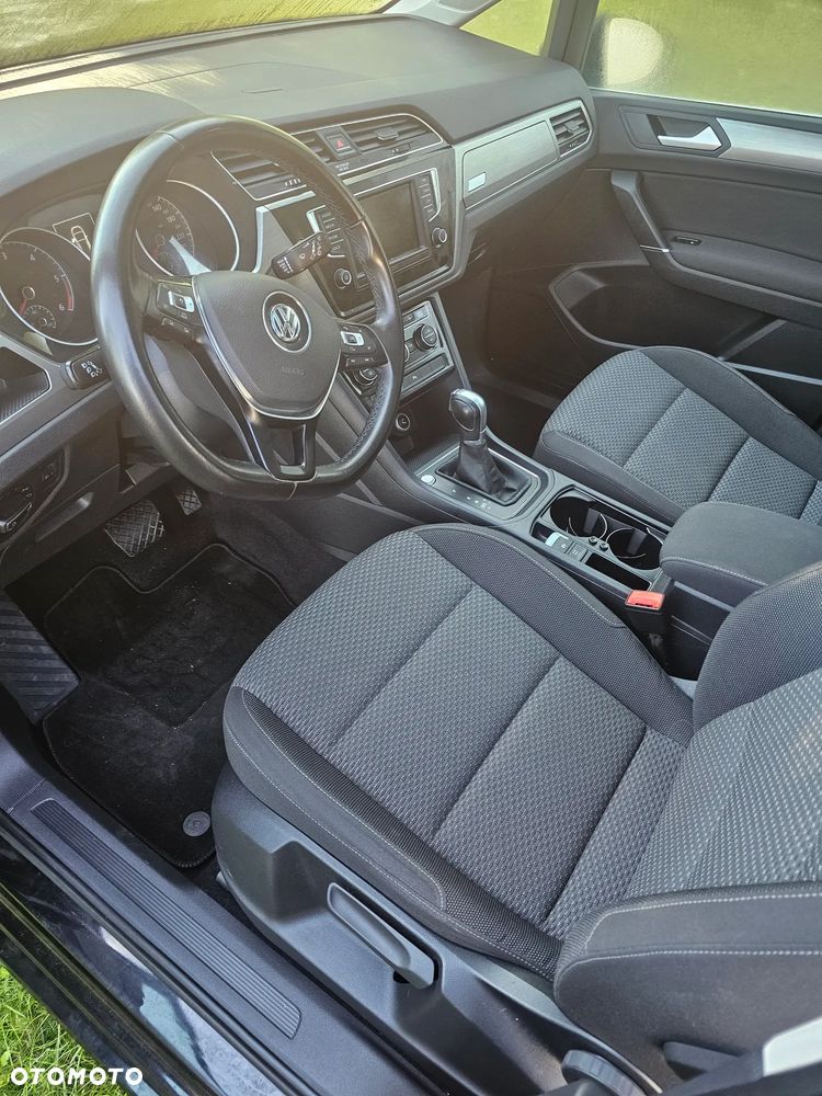 Volkswagen Touran 2.0 TDI SCR DSG Highline - 27