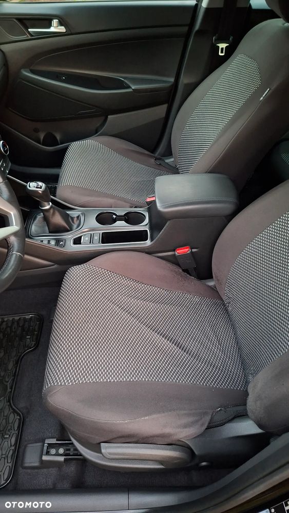 Hyundai Tucson 1.6 GDI BlueDrive Comfort 2WD - 12