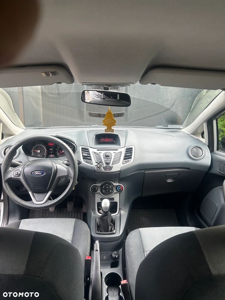 Ford Fiesta 1.25 Trend - 9