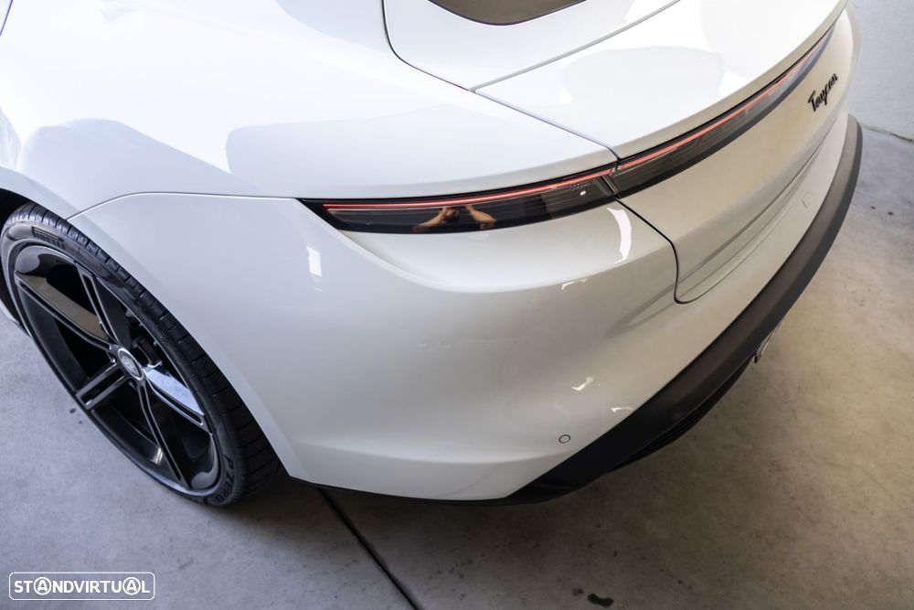 Porsche Taycan Bateria Performance Plus - 12