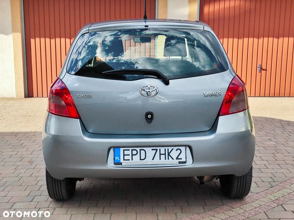 Toyota Yaris 1.0 VVT-i Sol - 15