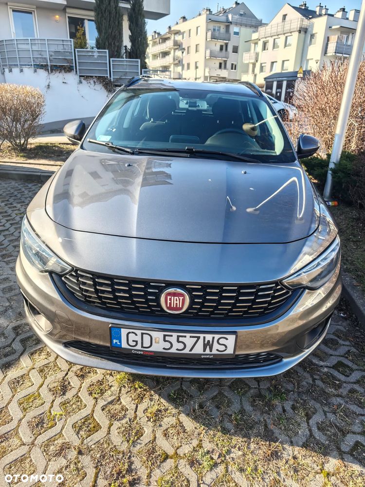 Fiat Tipo 1.4 16v Lounge EU6d - 2