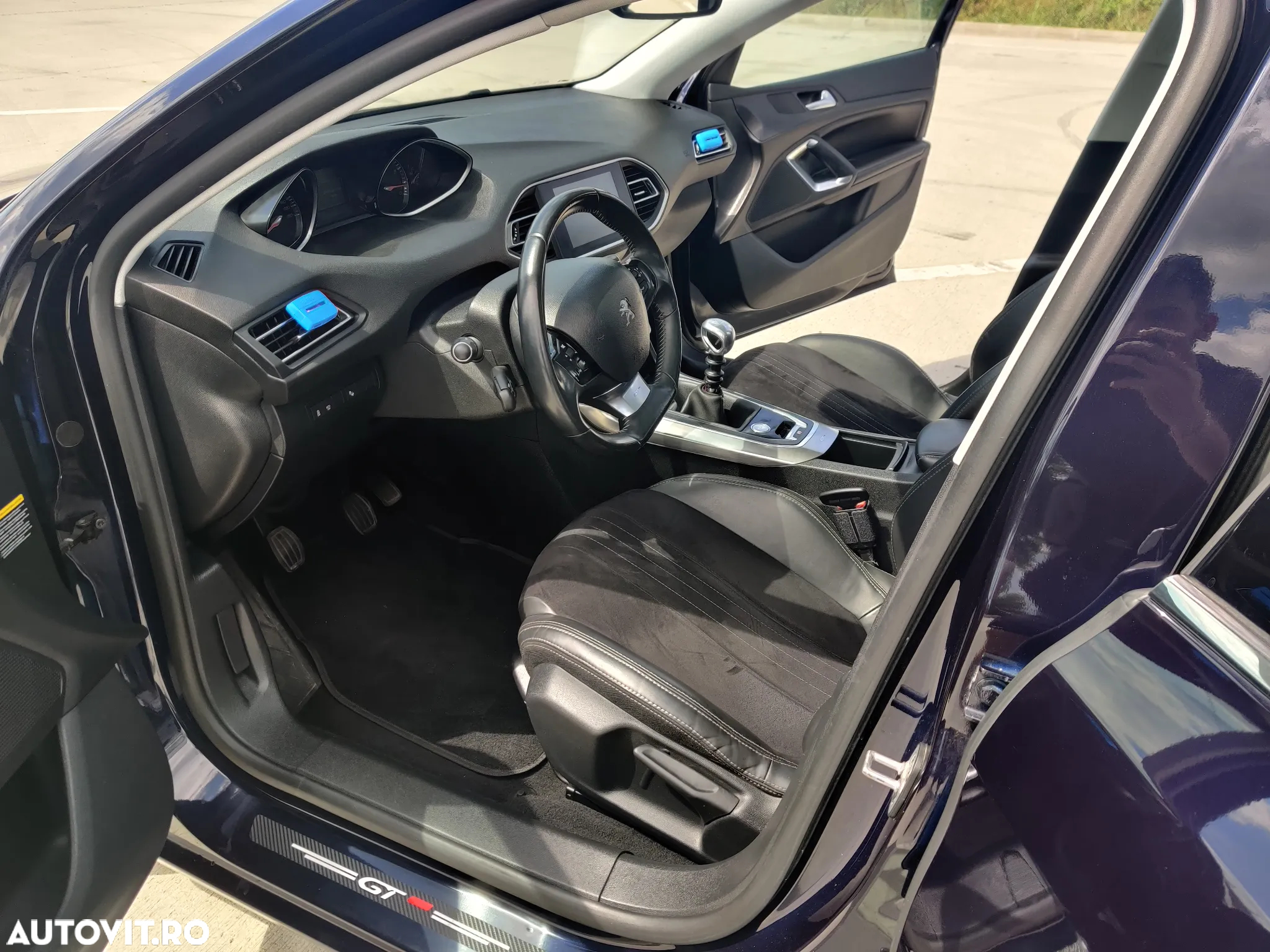 Peugeot 308 SW 1.2 L PureTech Turbo Allure - 7