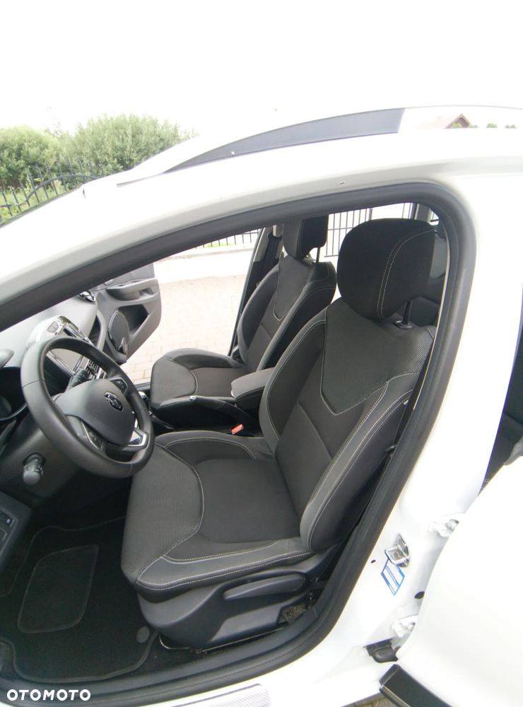 Renault Clio (Energy) dCi 90 Start & Stop INTENS - 17