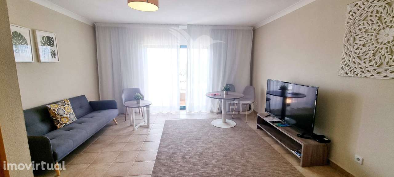 Apartamento T0 com amplo terraço, alta rentabiliadade! - Grande imagem: 2/25