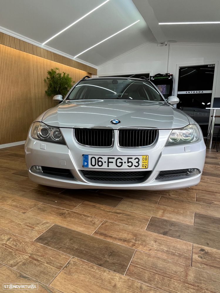BMW 320 d EfficientDynamics - 52