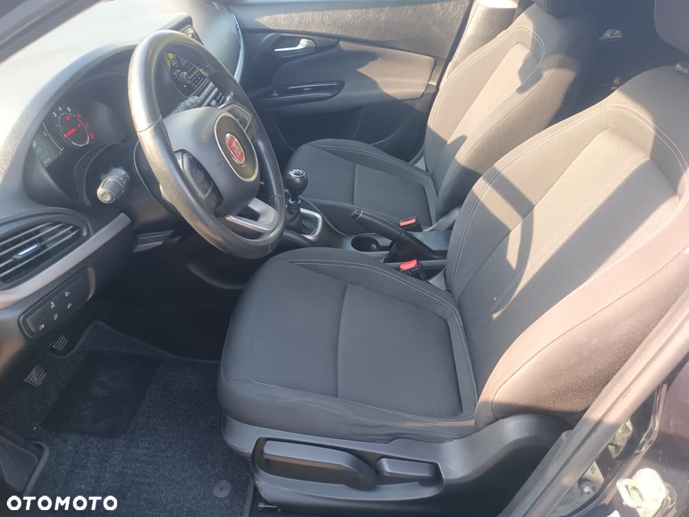 Fiat Tipo - 12