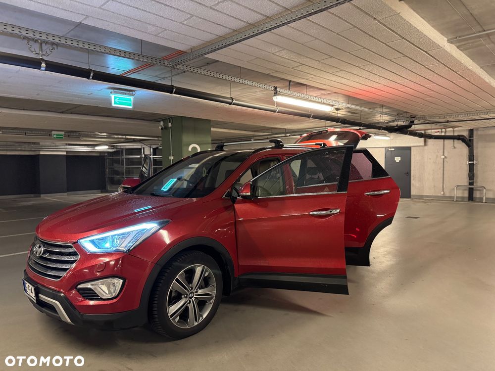 Hyundai Grand Santa Fe - 20