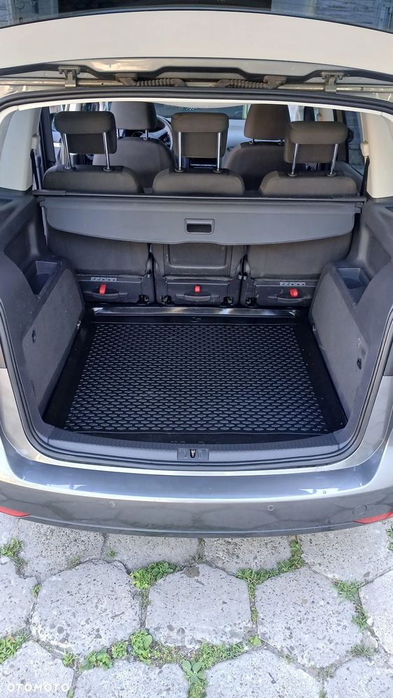 Volkswagen Touran 1.6 TDI DPF Trendline DSG - 8