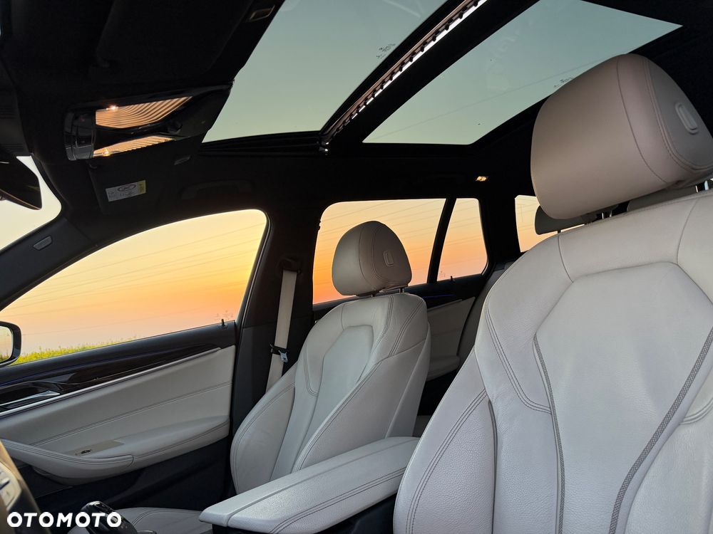 BMW Seria 5 520d xDrive M Sport sport - 16