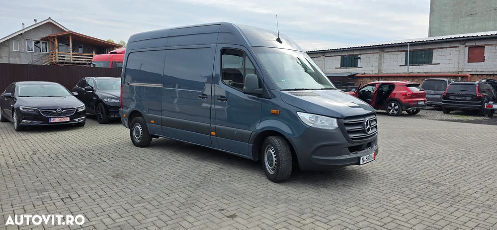 Mercedes-Benz Sprinter - 5