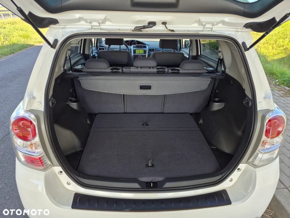 Toyota Verso - 10