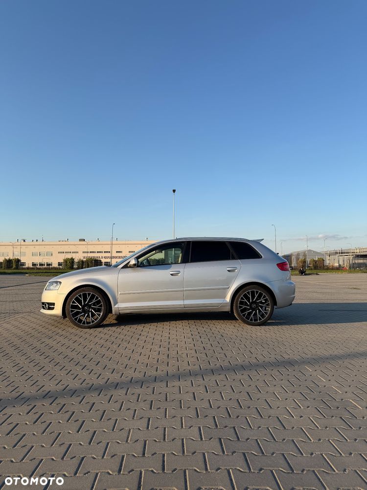 Audi A3 Sportback 2.0 TDI Ambiente - 8