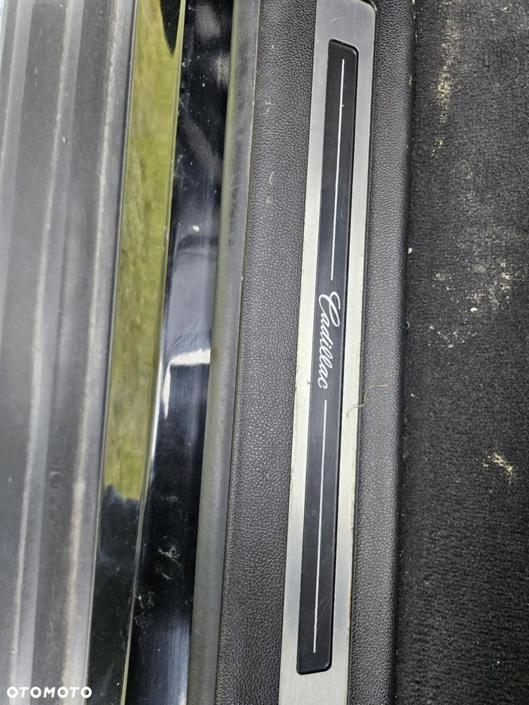 Cadillac Escalade 6.2 V8 ESV Premium - 16