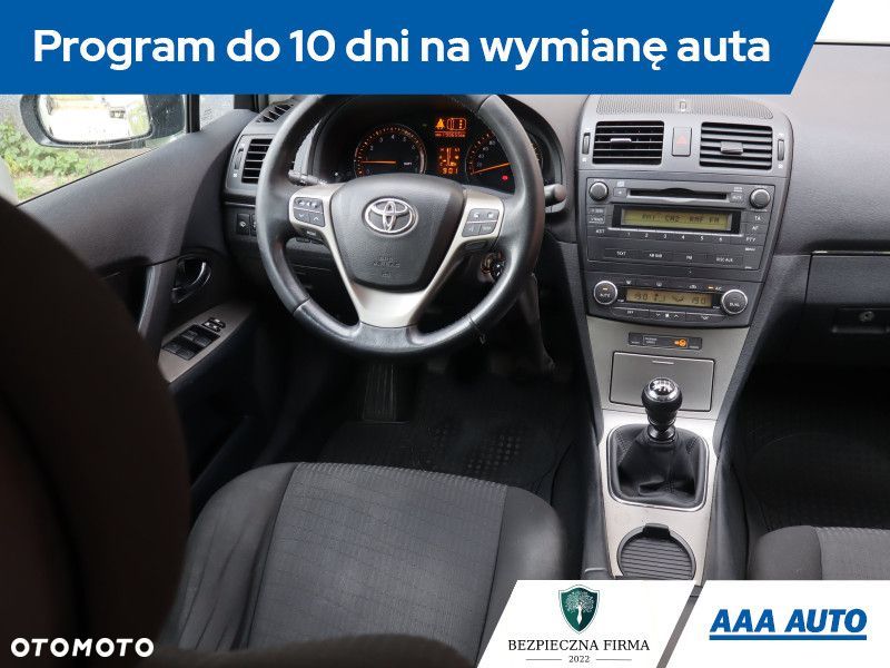 Toyota Avensis - 9