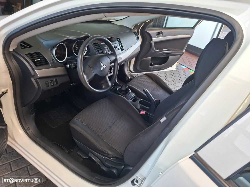 Mitsubishi Lancer 1.8 DI-D Intense - 12