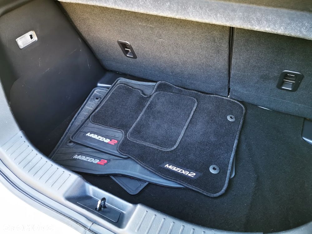 Mazda 2 1.5 Skyenergy - 10