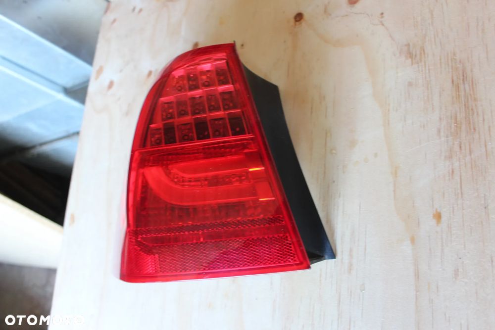 LAMPA TYLNA LEWA BMW 3 KOMBI E91 LCI LED EU 7289431 2009 - 6