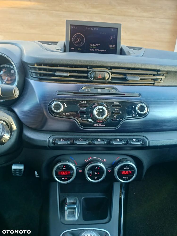 Alfa Romeo Giulietta 1.4 TB 16V Multiair - 13