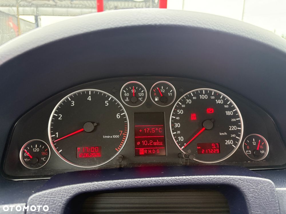 Audi A6 Limousine 2.4 Quattro Tiptr - 10