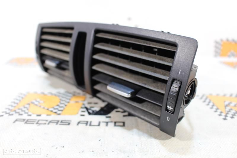 Arejador / Difusor De Ar Bmw 1 (E87)  7059189  / Arejador Central / E8 - 3