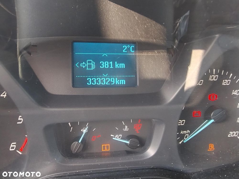 Ford Transit - 13