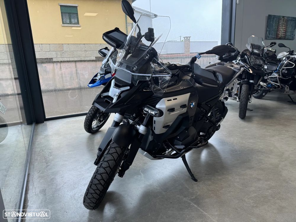 BMW R 1300 GS Adventure R1300GSA TRIPLE BLACK automática rebaixada - 10
