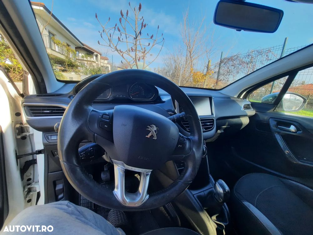 Peugeot 208 1.4 HDi FAP Access - 5