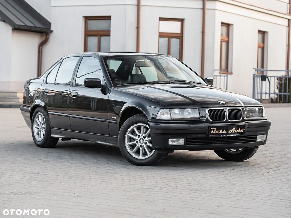 BMW Seria 3 318i - 2
