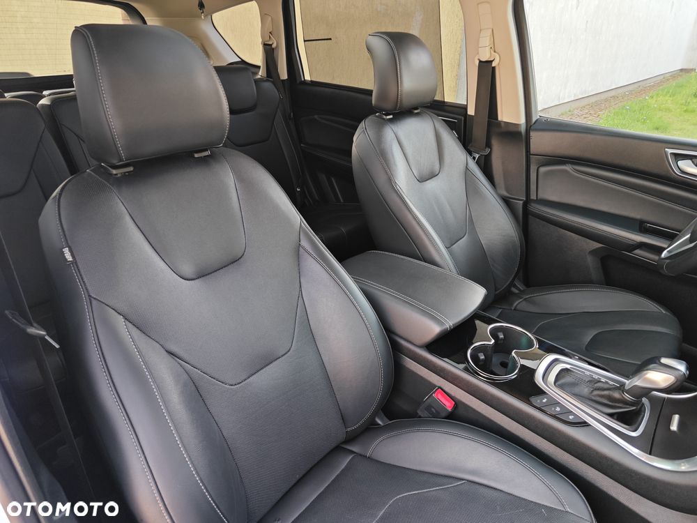 Ford S-Max - 22