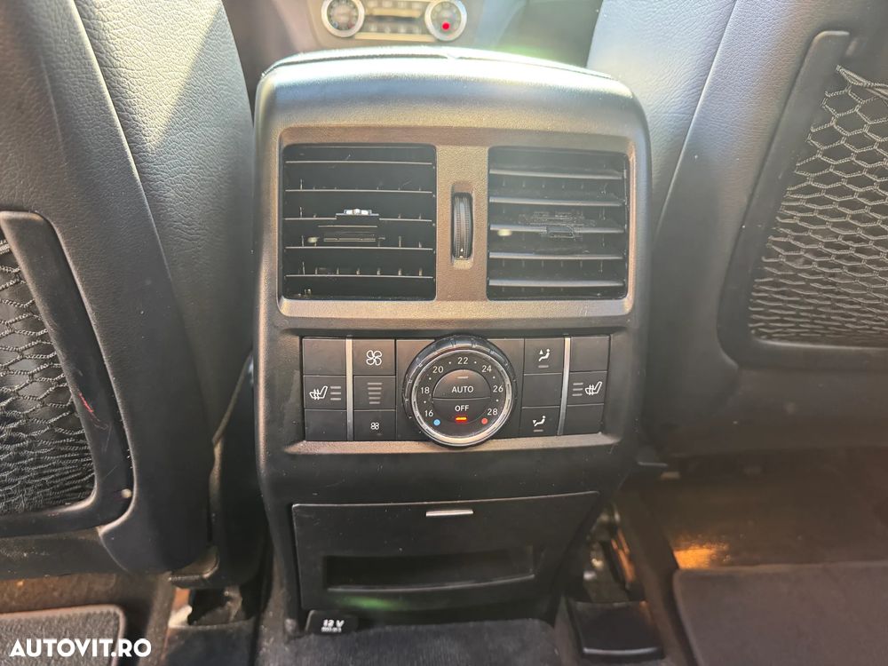 Mercedes-Benz GLE 400 4Matic 9G-TRONIC AMG Line - 25