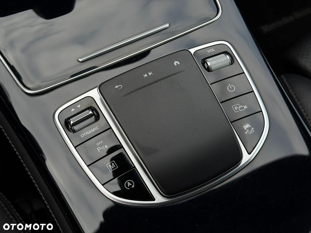 Mercedes-Benz GLC 200 4-Matic - 21