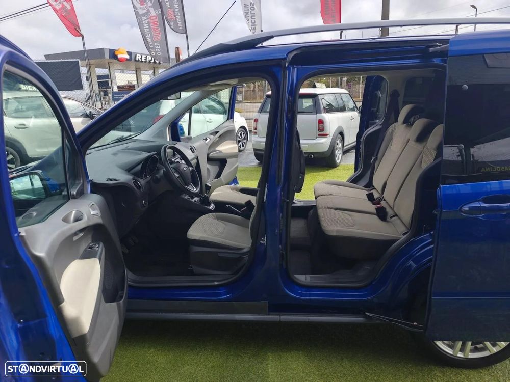 Ford Tourneo Courier 1.0 EcoBoost Titanium - 4