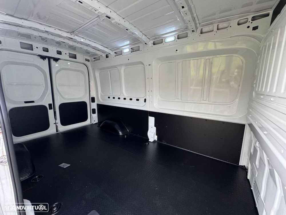 Maxus eDeliver 9 L3H2 (77 kWh) - 15