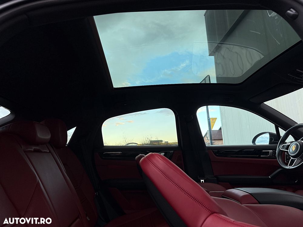 Porsche Cayenne Coupe E-Hybrid Tiptronic S Platinum Edition - 25