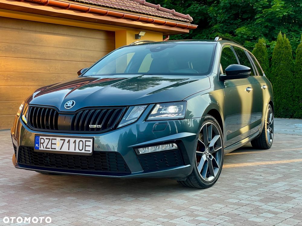 Skoda Octavia 2.0 TDI DSG RS - 4