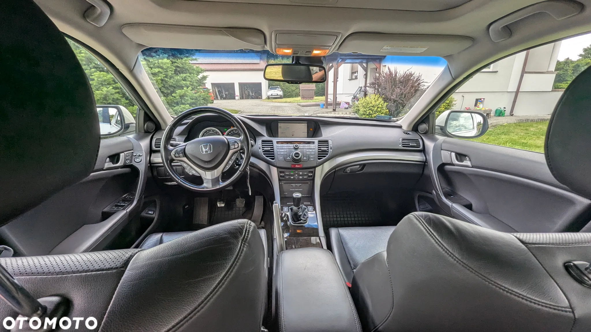 Honda Accord 2.0 Executive Nav - 8