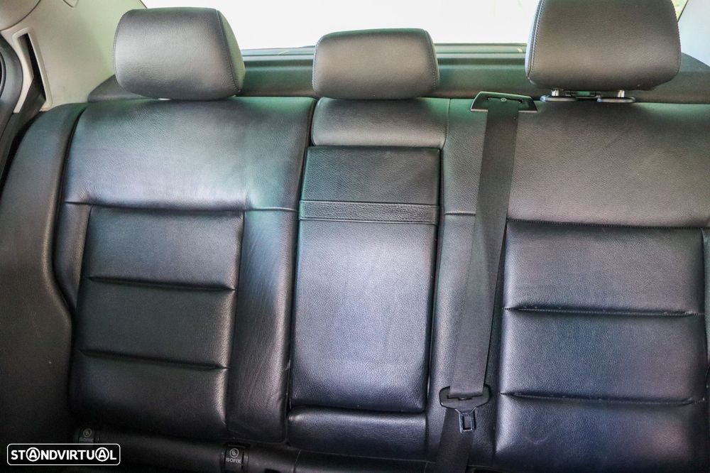 Mercedes-Benz E 250 CDI Avantgarde BlueEfficiency Auto. - 9