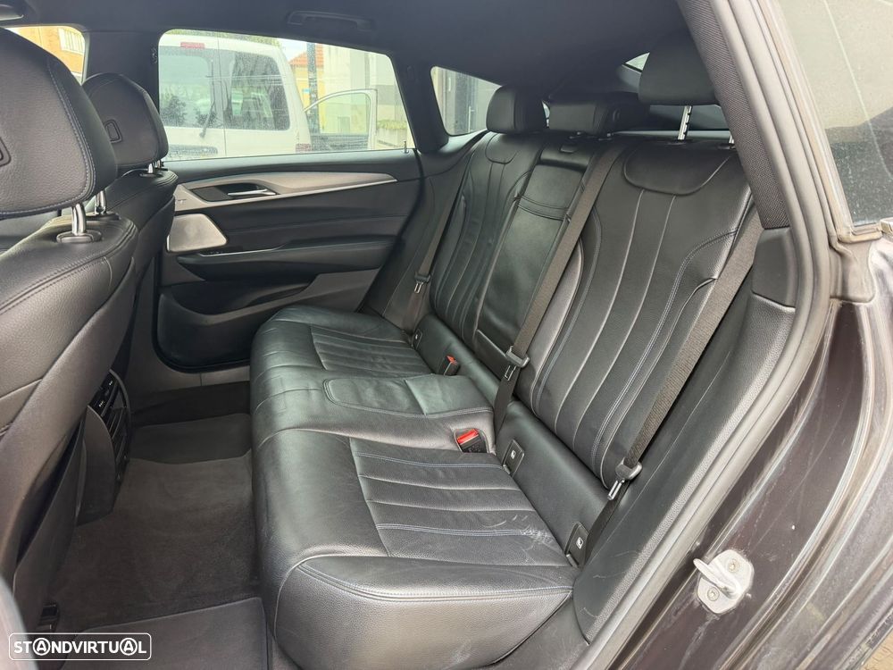 BMW 630 Gran Turismo d Pack M - 28