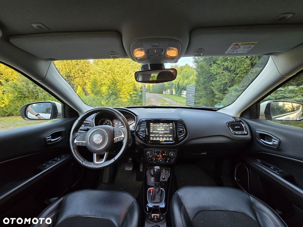 Jeep Compass - 4