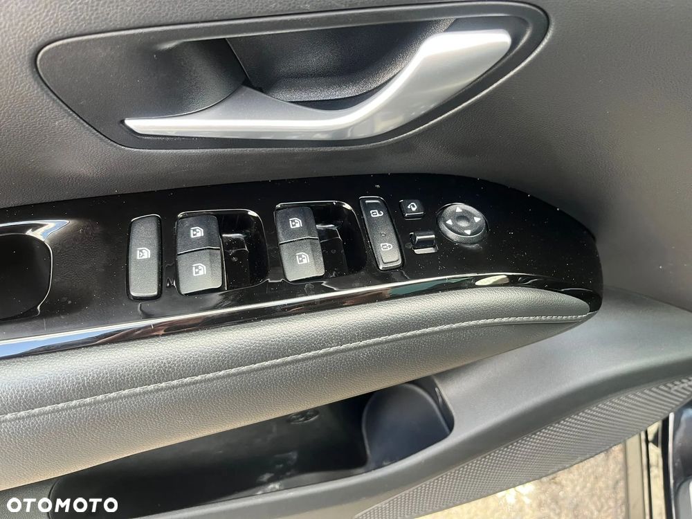 Hyundai Tucson 1.6 T-GDi HEV Platinum 2WD - 19