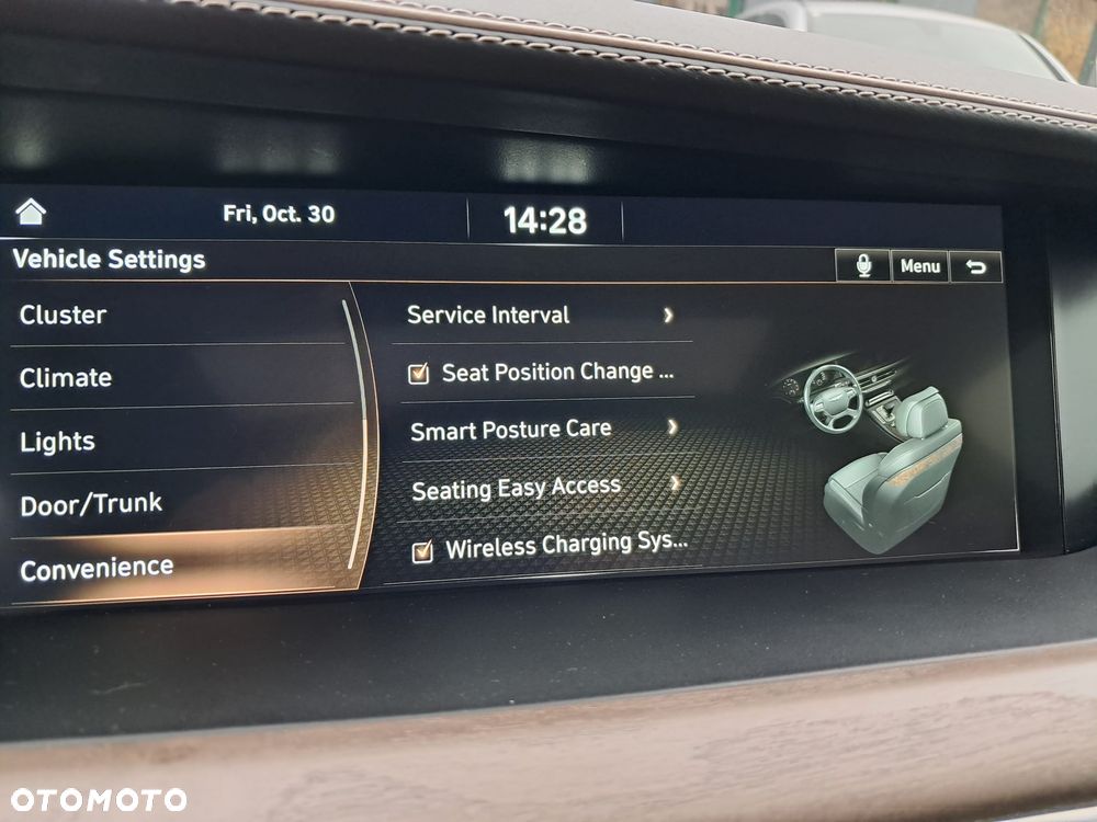 Genesis G90 - 25