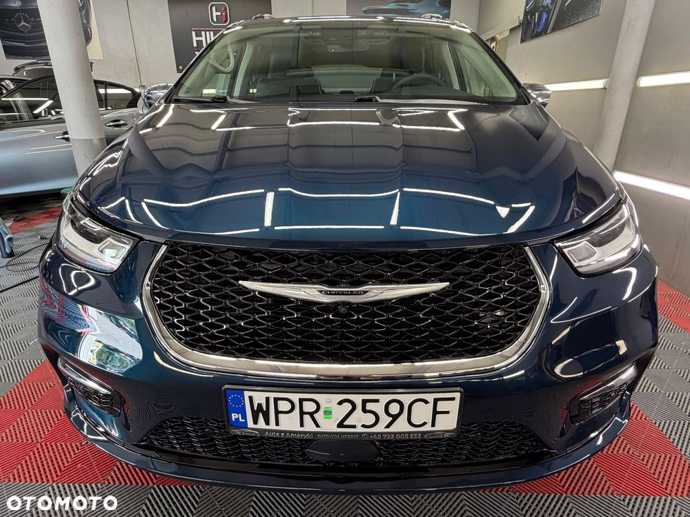 Chrysler Pacifica - 7