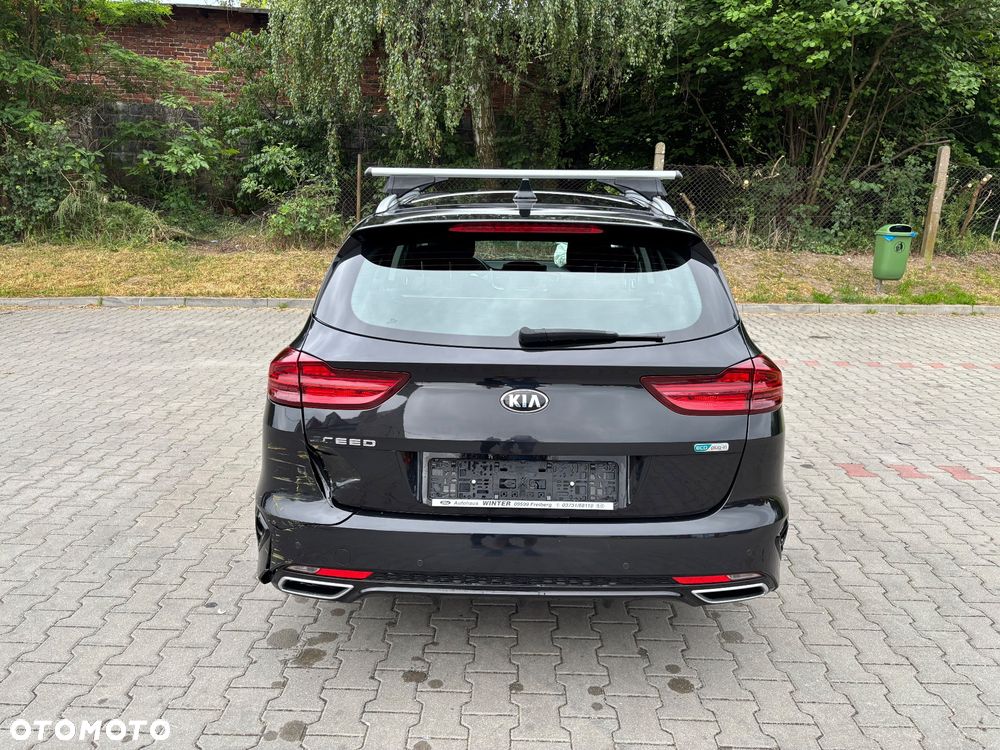 Kia Ceed 1.6 GDI PHEV L DCT - 7