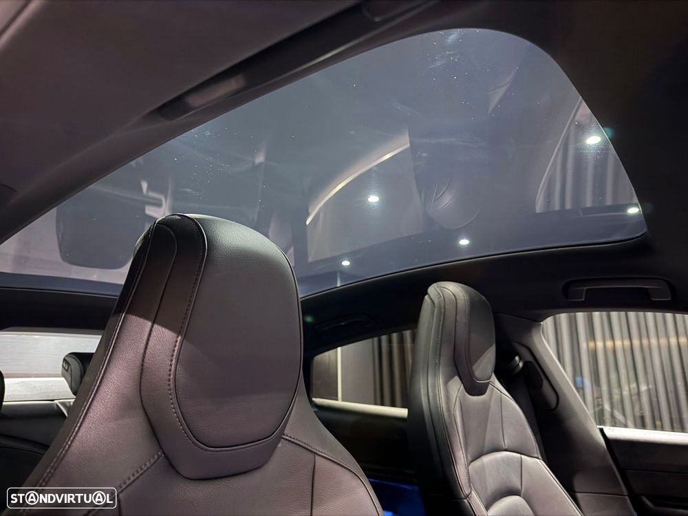 Porsche Taycan 4 - 38